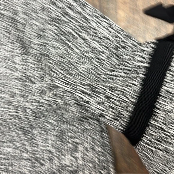 Karl legerfeld sweater - Picture 5 of 6